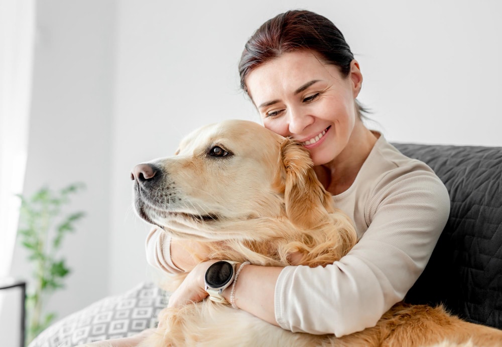 Electric nail files: Image of a girl hugging a dog